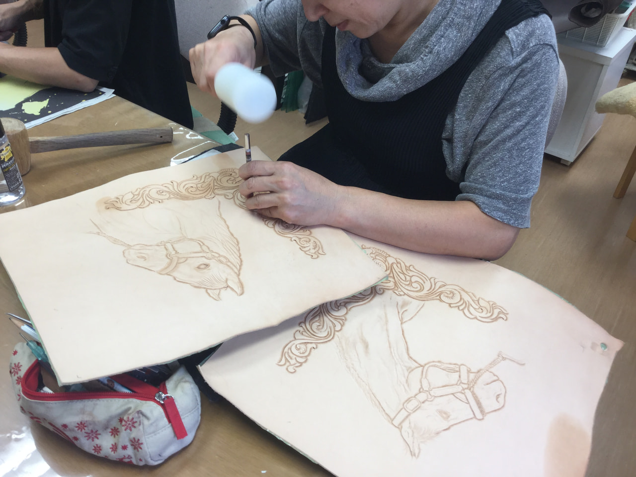 レザークラフト教室　９月木曜２回目