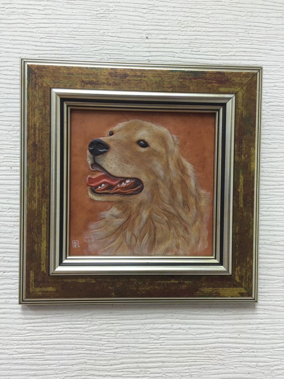 Hくんのフィギュアカービング、額に入りました。