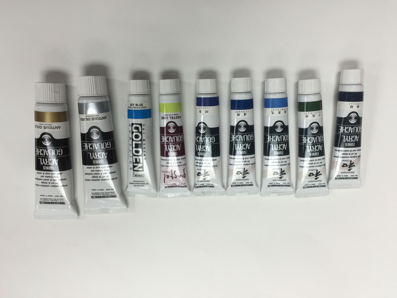 アクリルカラー