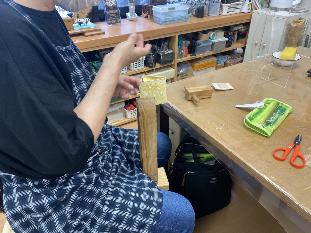 レザークラフト教室　木曜クラス　6月2回目