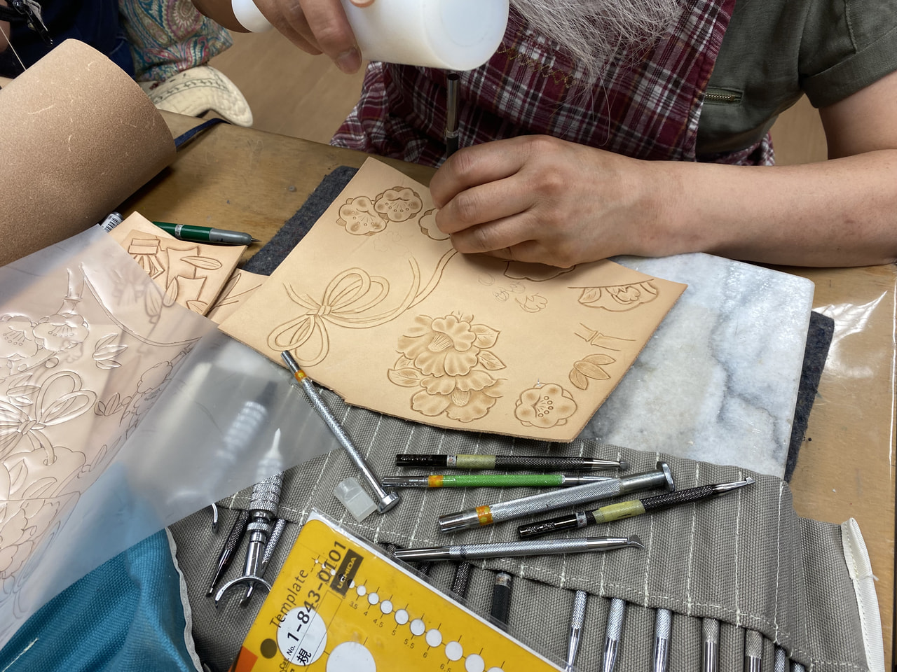 レザークラフト教室　木曜クラス　7月１回目