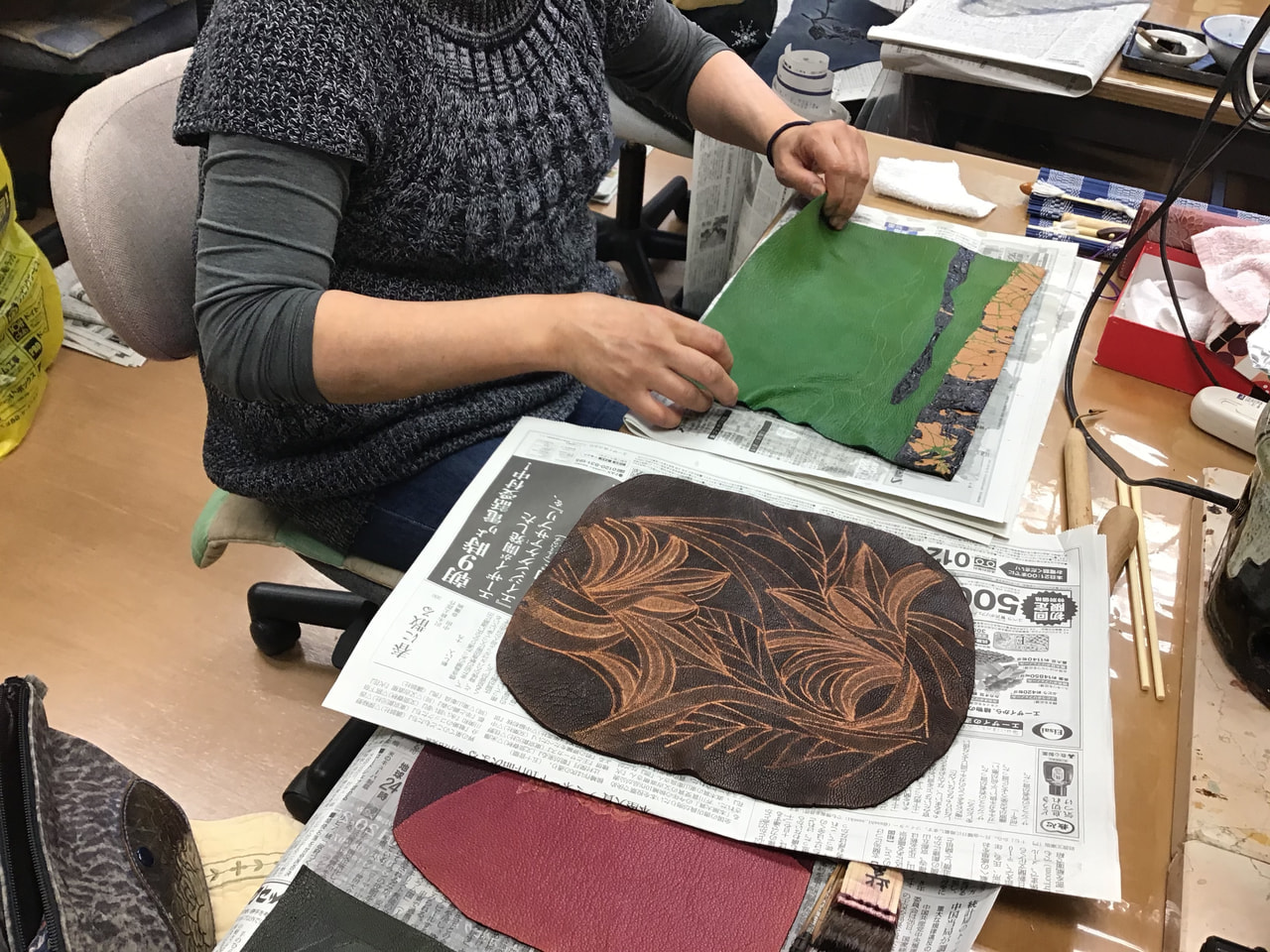 レザークラフト教室　3月ろうけつ染　金曜クラス