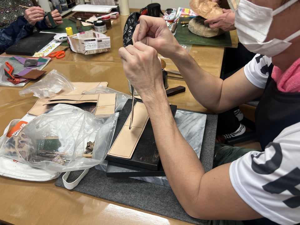 手縫　レザークラフト教室　革工芸教室