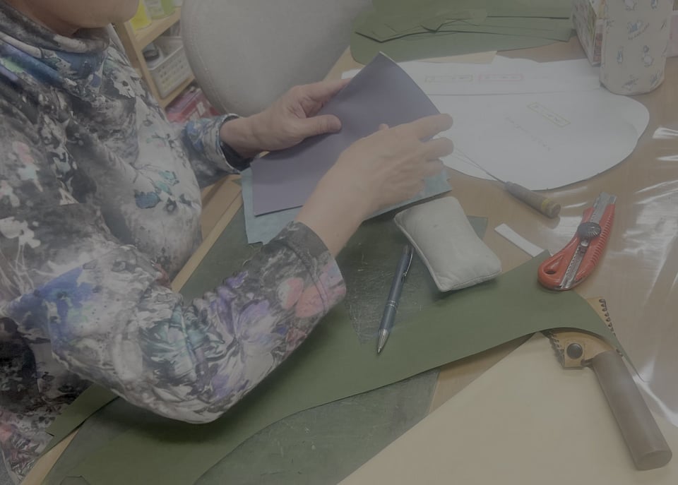 バッグ仕立て　レザークラフト教室　革工芸教室