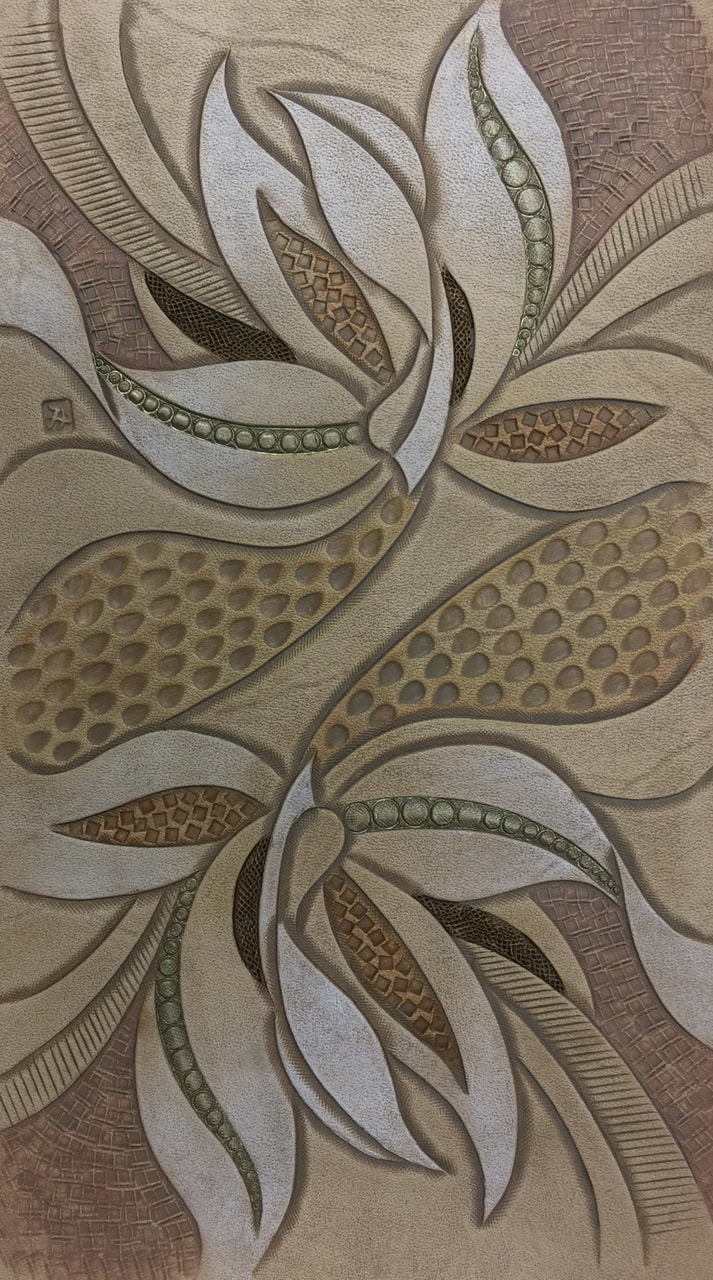 個展のための小物製作中