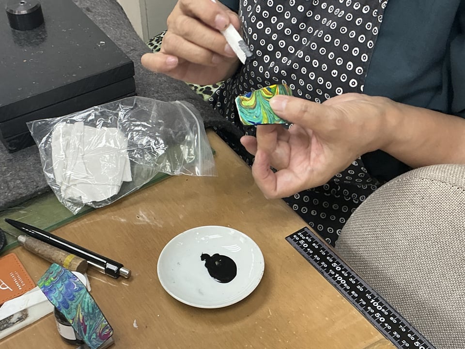 革マーブル染め　レザークラフト教室　革工芸教室