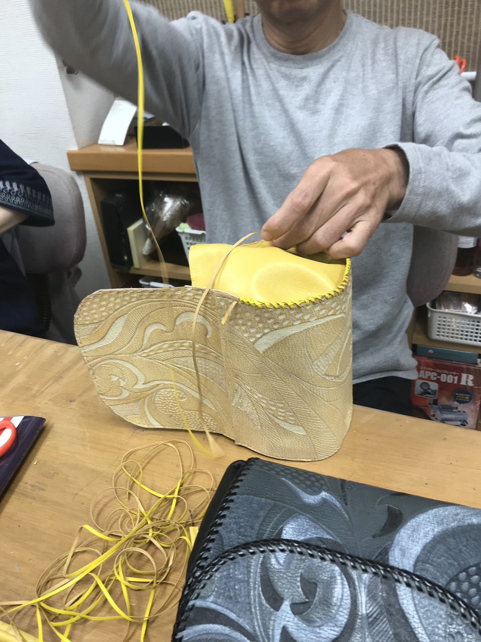 レザークラフト 教室　日曜クラス9月2回目